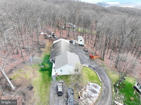 Single Family Residence in Ridgeley WV 268 Pleasing DRIVE 36.jpg