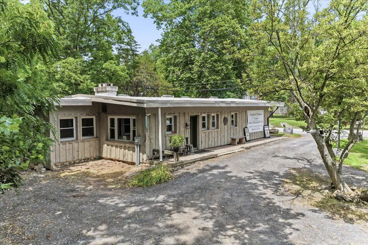 3671 Saint Peters Road, Elverson, PA, 19520