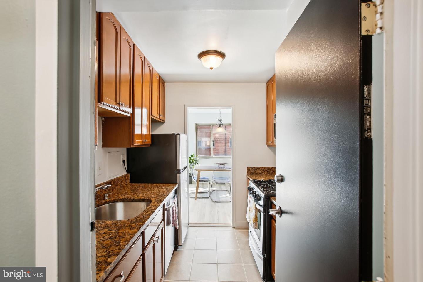 3900 Tunlaw Road #420, Washington, District of Columbia image 15