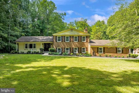 Single Family Residence in Clifton VA 12207 Cliffwood COURT.jpg