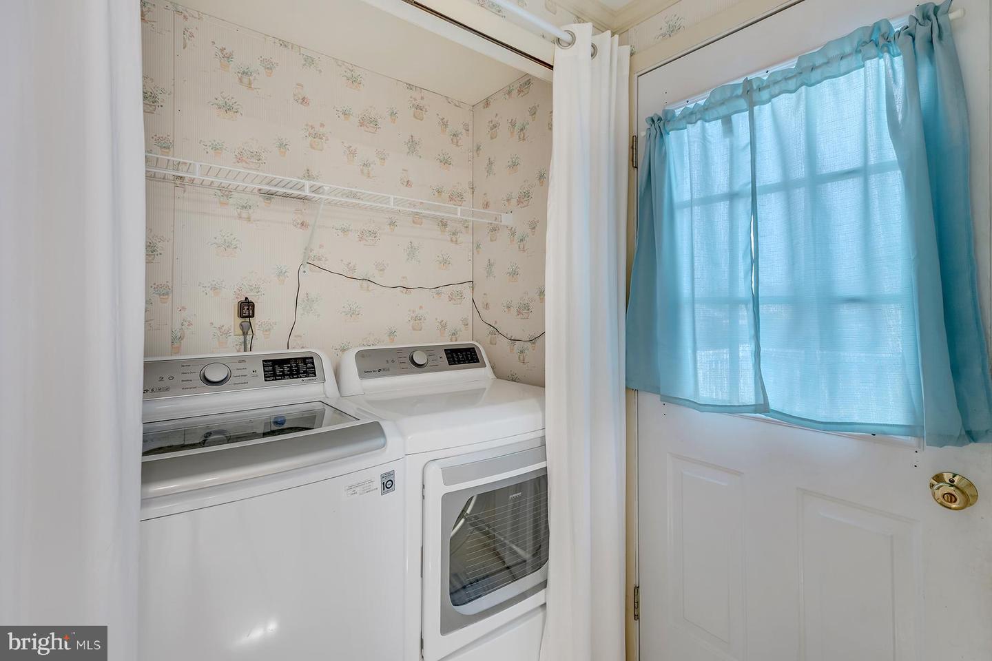 Photo 22 of 40 of 8 Midship Dr mobile home