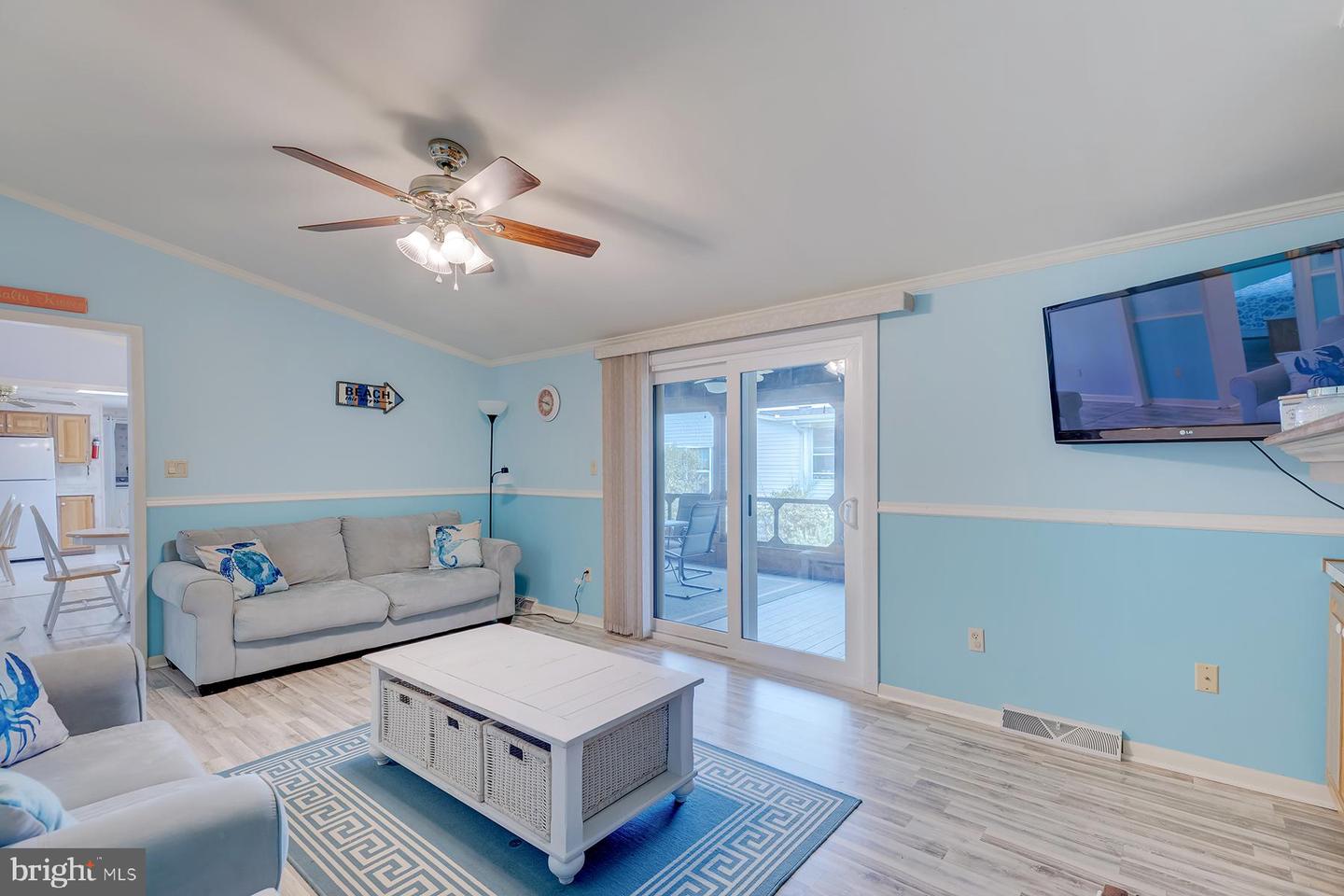 Photo 4 of 40 of 8 Midship Dr mobile home