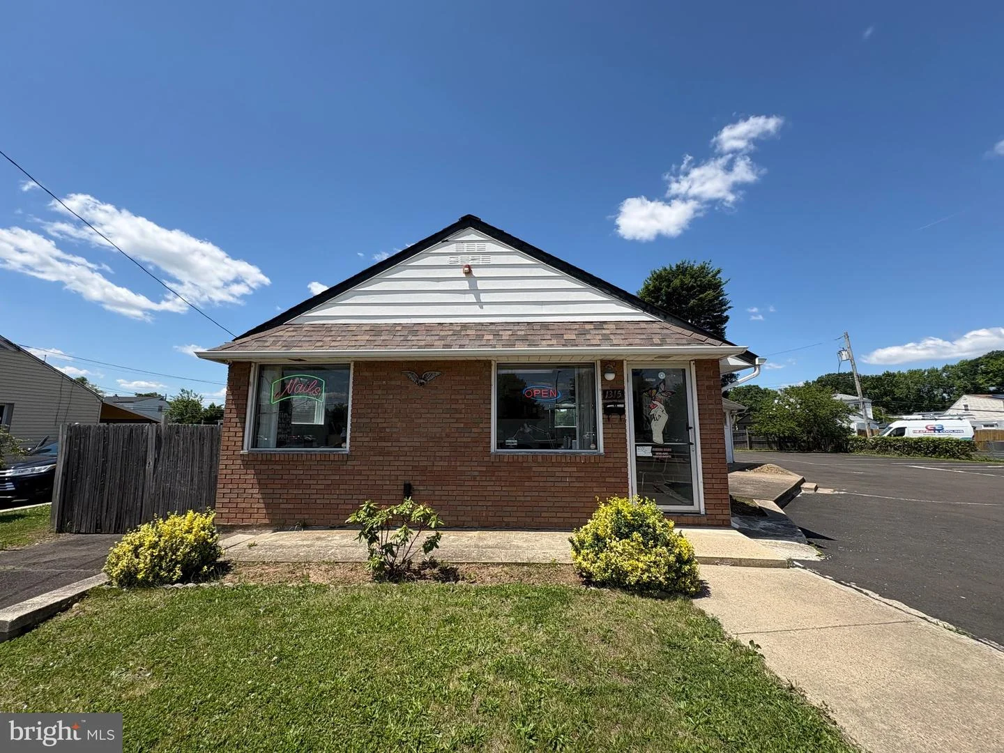 1315 Veterans Highway