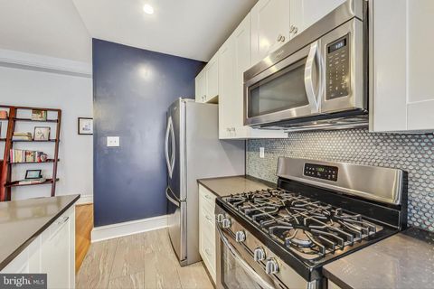 Condominium in Washington DC 1526 17th STREET 14.jpg