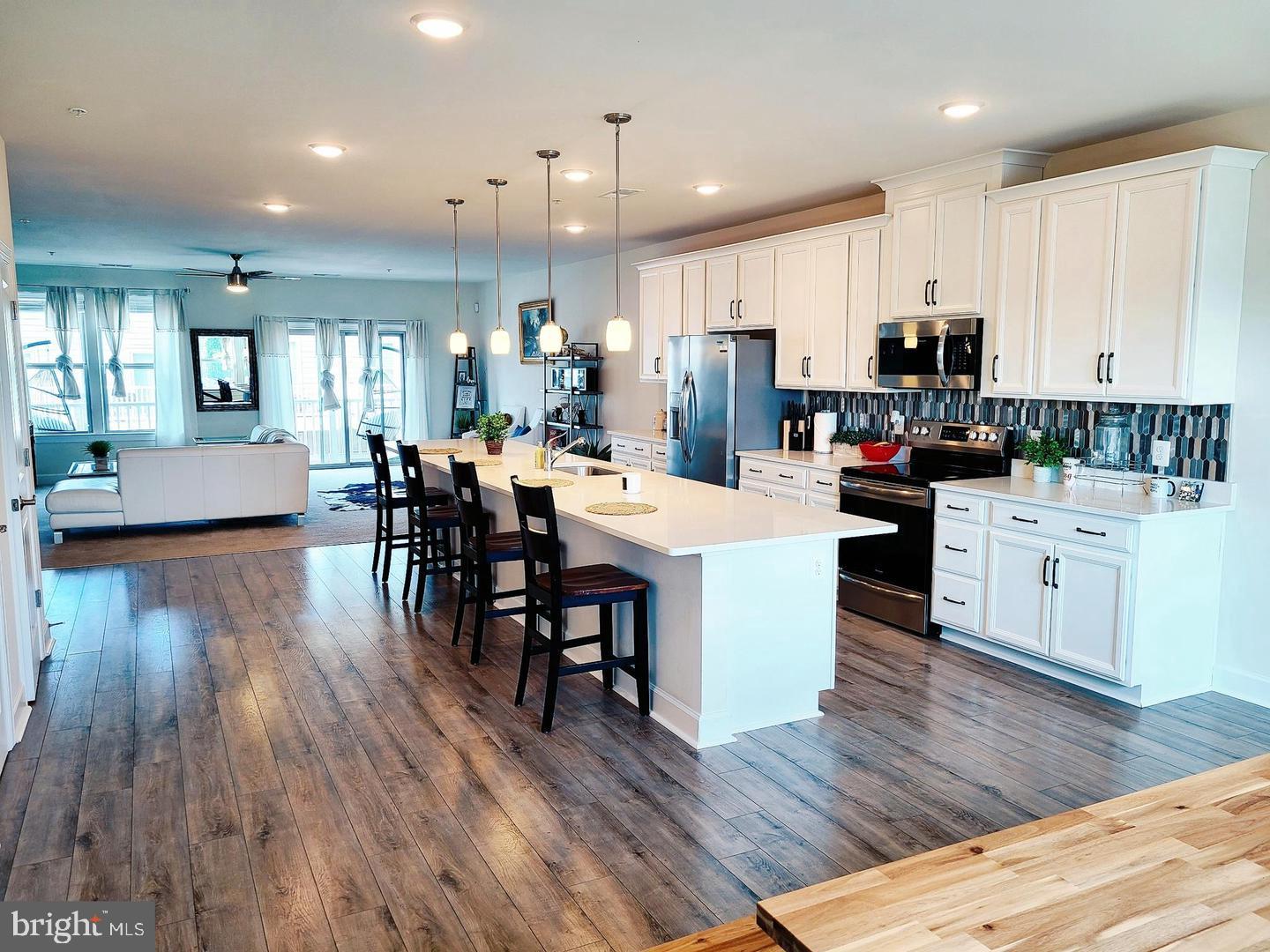 Photo 6 of 29 of 10445 Ratcliffe Trl townhome