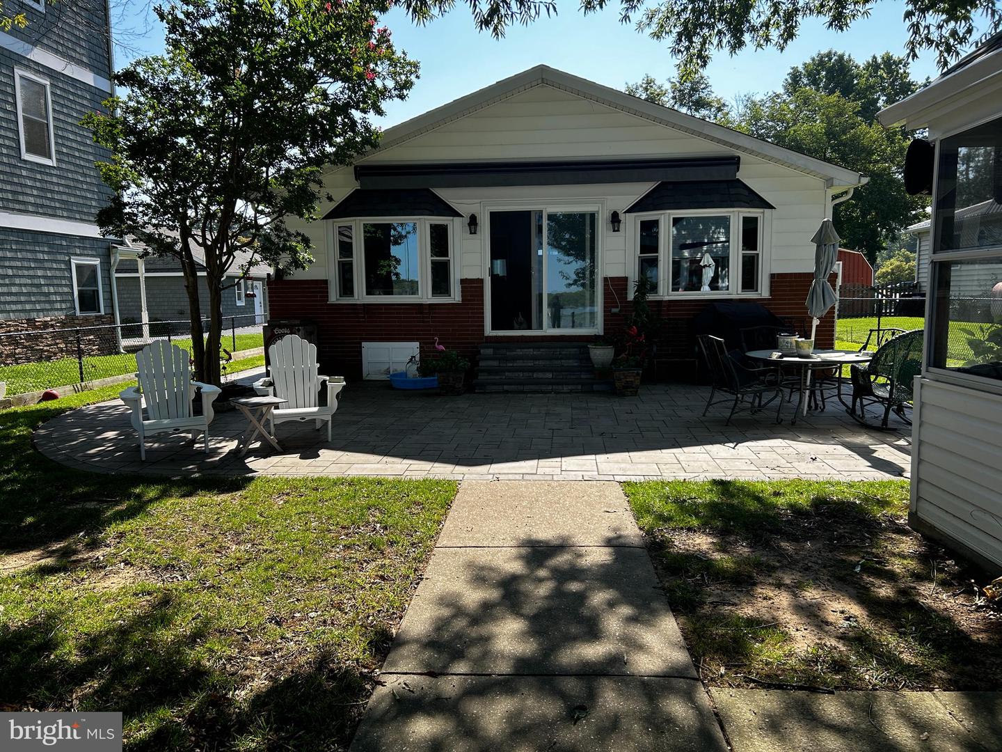 Photo 15 of 18 of 13202 Cherwin Ave house