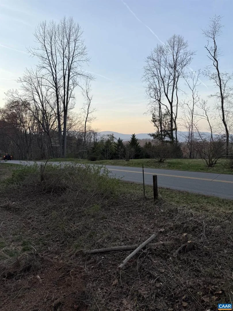 6133 Plank Rd Rd, Afton, VA, 22920