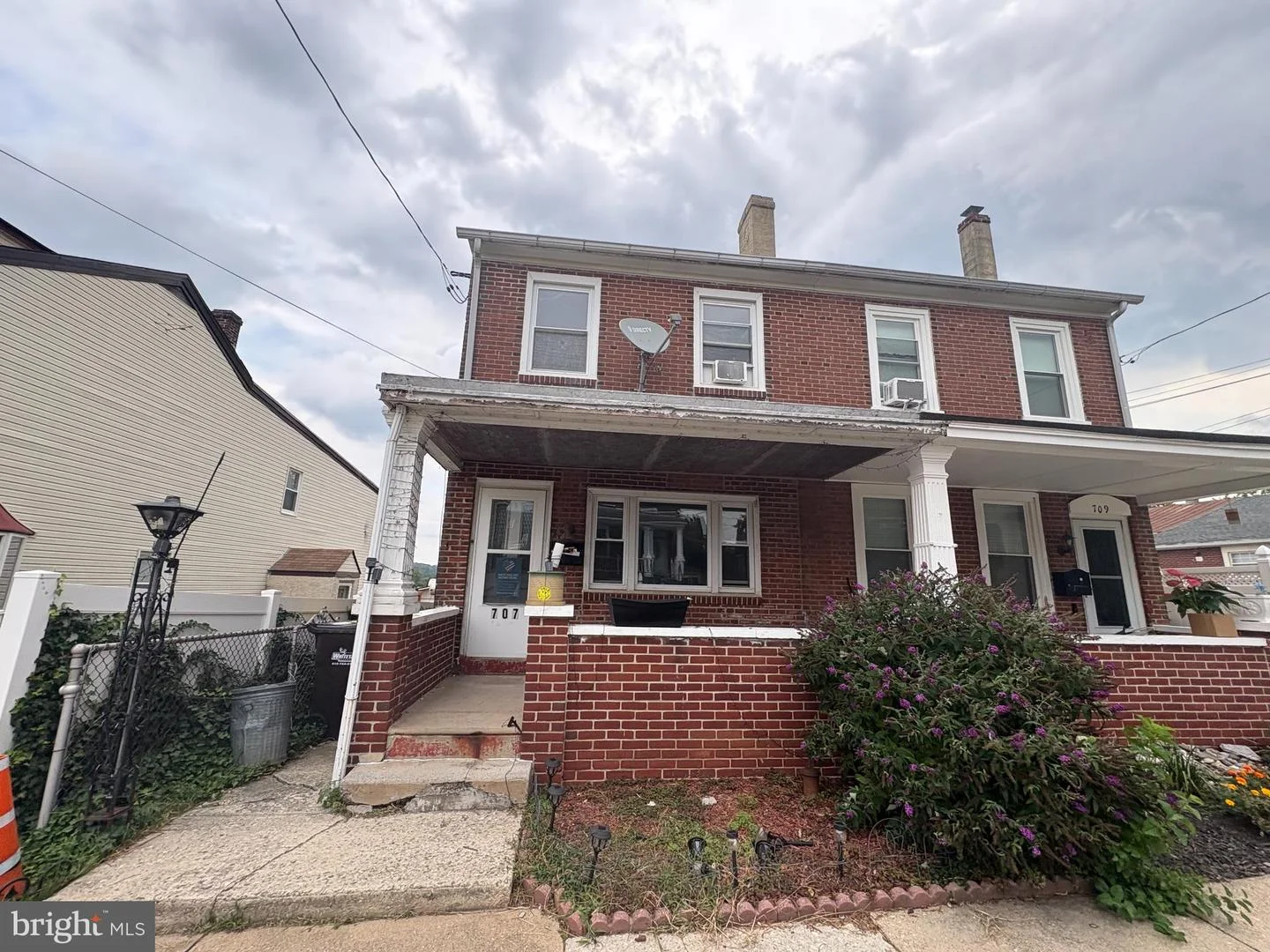 707 Tose Street