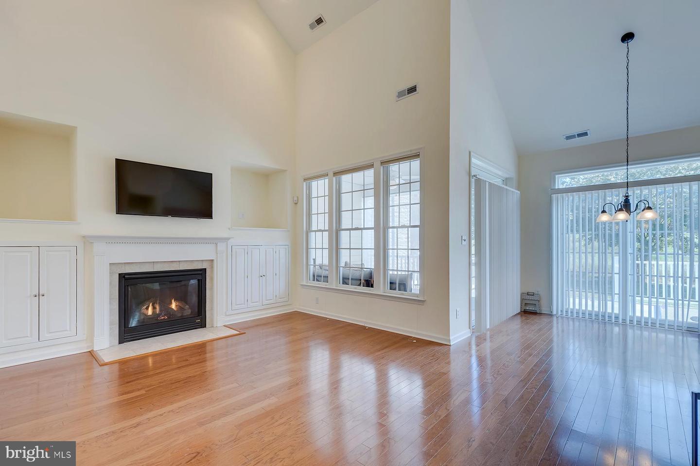 Photo 8 of 51 of 65 Tulip Poplar Turn townhome