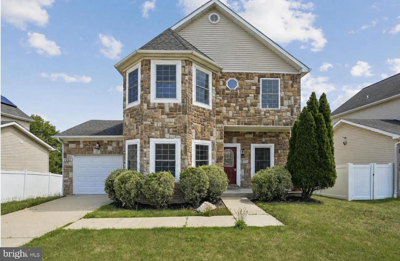 1992 Retta Gilliam Court SE