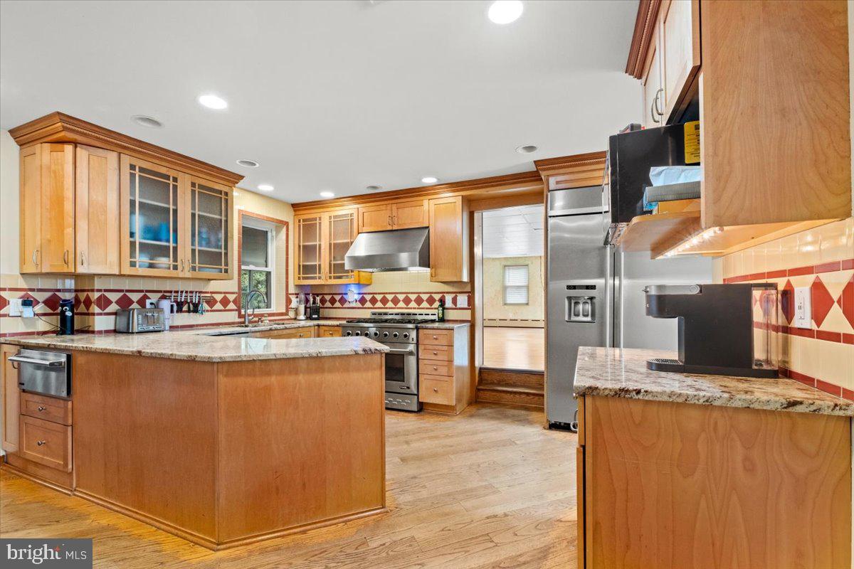 Photo 10 of 56 of 130 Greenleigh Ct house