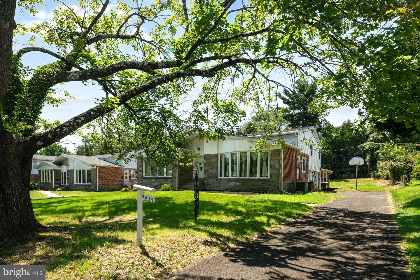 7942 Oak Hill Drive, Cheltenham, PA, 19012