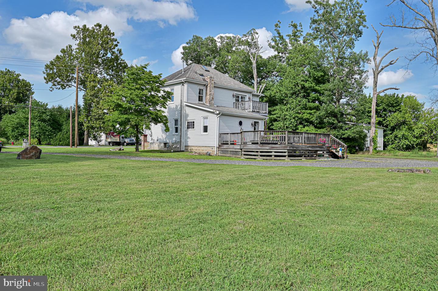 Photo 19 of 63 of 295 Wheat Rd house