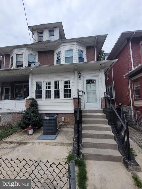 Duplex in Trenton NJ 706 Riverside AVENUE.jpg