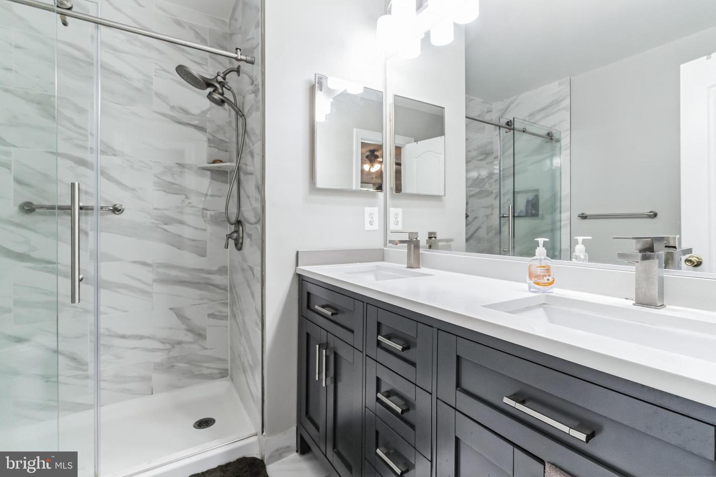 Photo 15 of 30 of 948 Orchard Ridge Dr #100 townhome