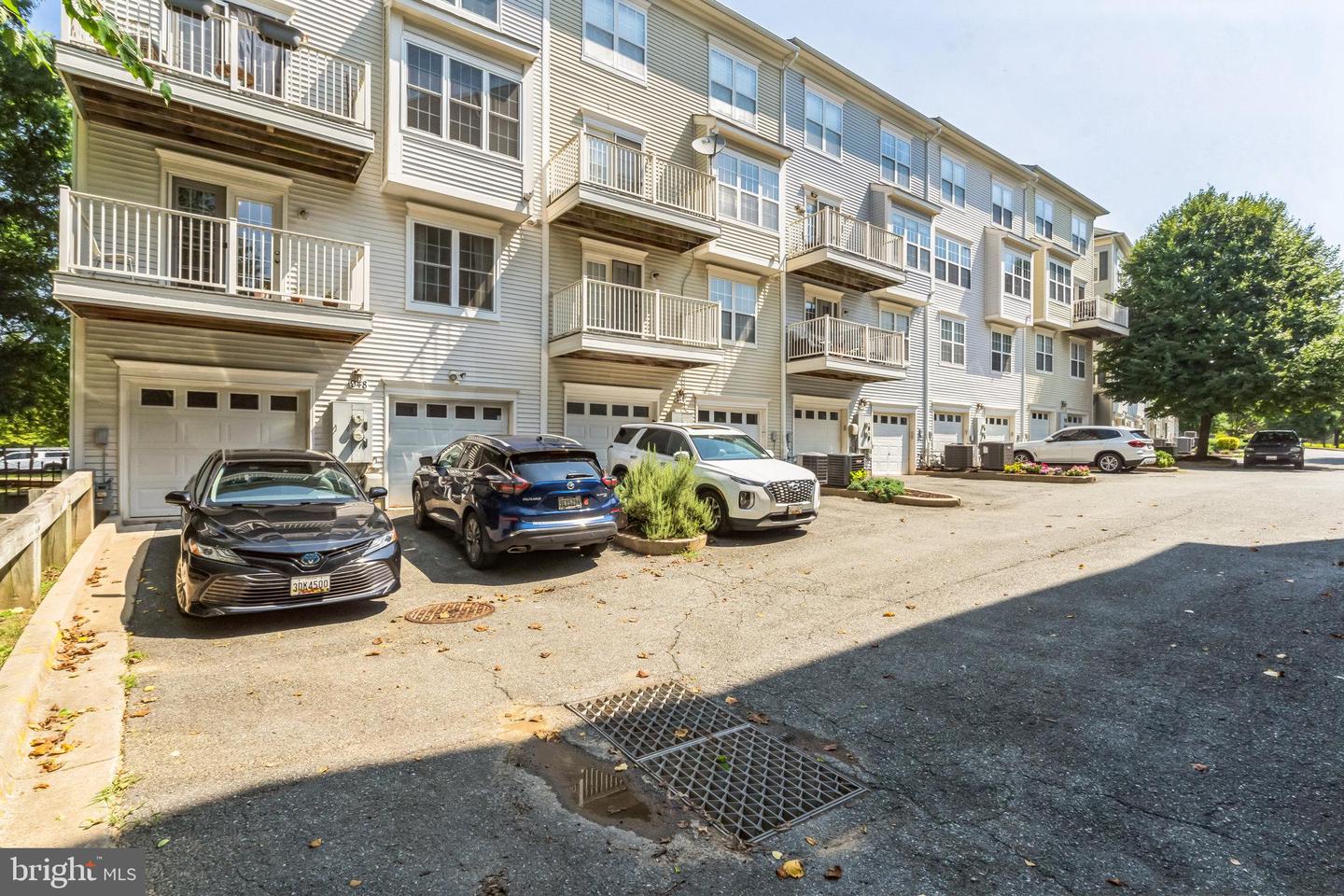 Photo 29 of 30 of 948 Orchard Ridge Dr #100 townhome