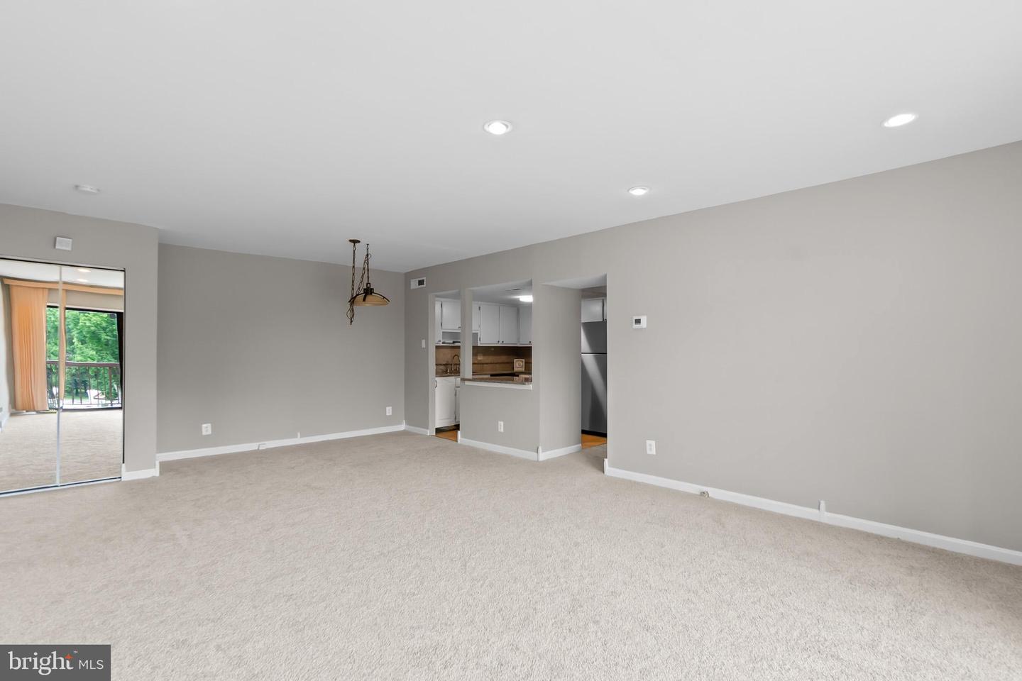 10115 Prince Pl #404-2a