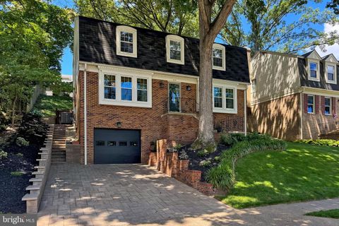 Single Family Residence in Arlington VA 812 George Mason DRIVE.jpg