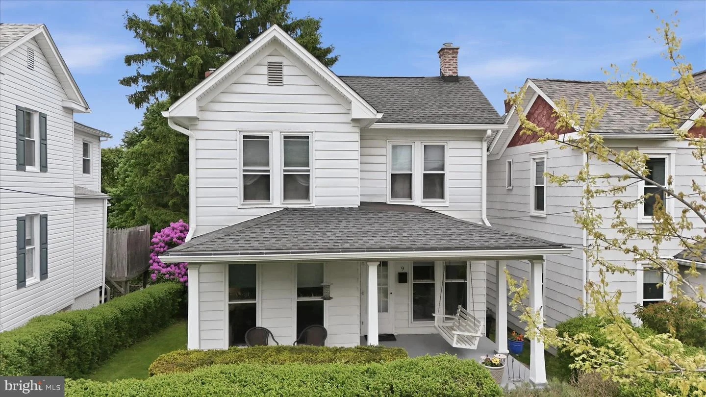 9 Standish Street
