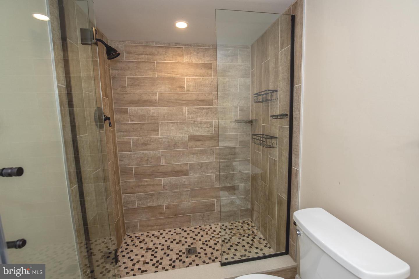 6110 Delaire Landing Road #110, Philadelphia, Pennsylvania image 18