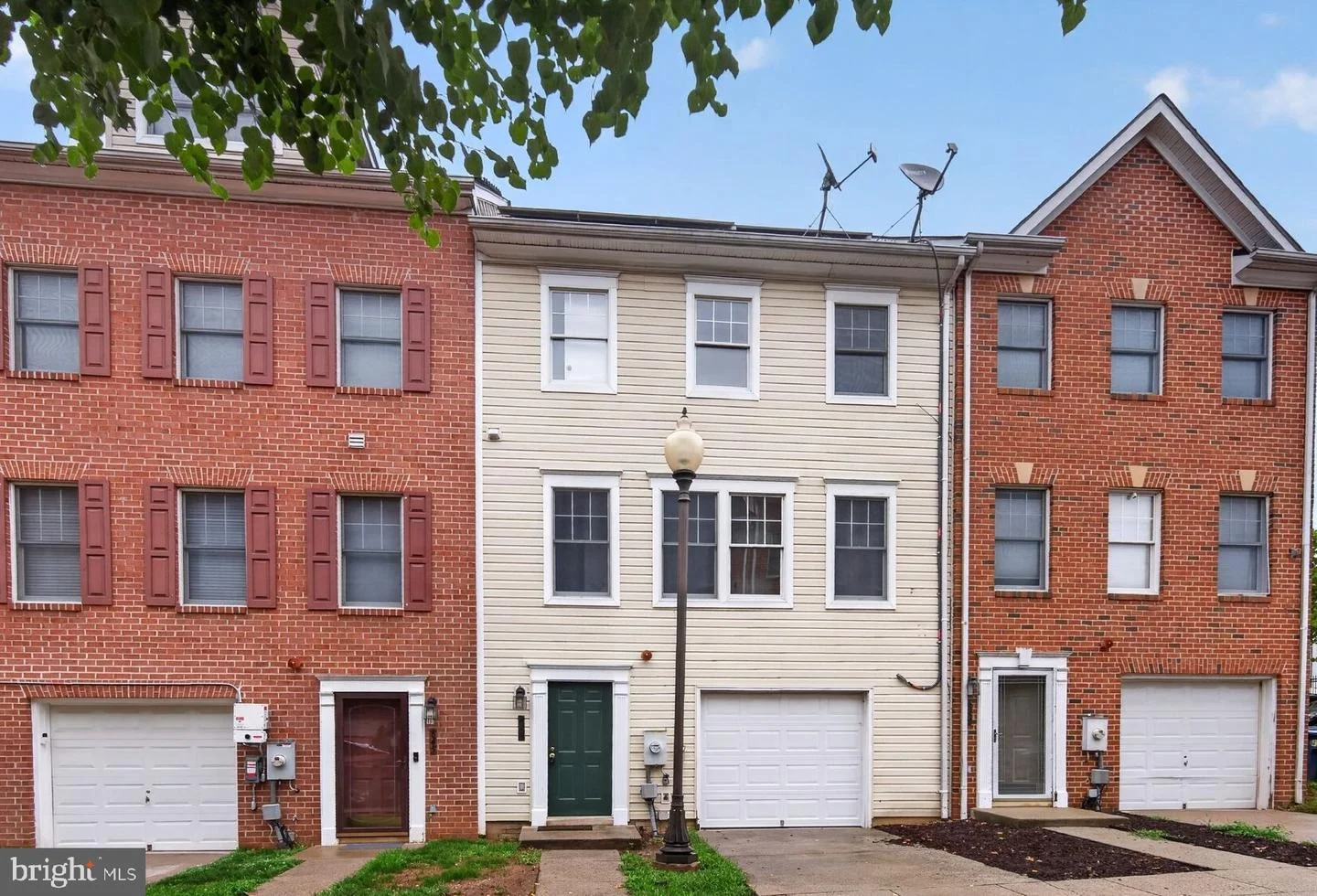 843 Marjorie Court SE