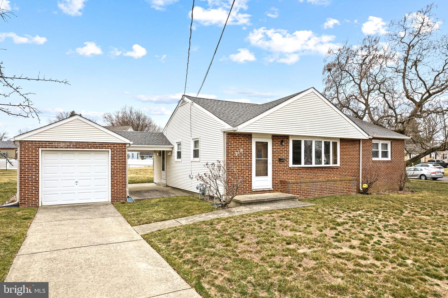 Listing image 1