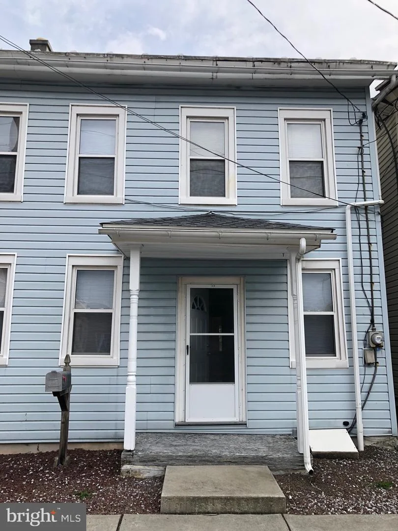 106 E Main Avenue