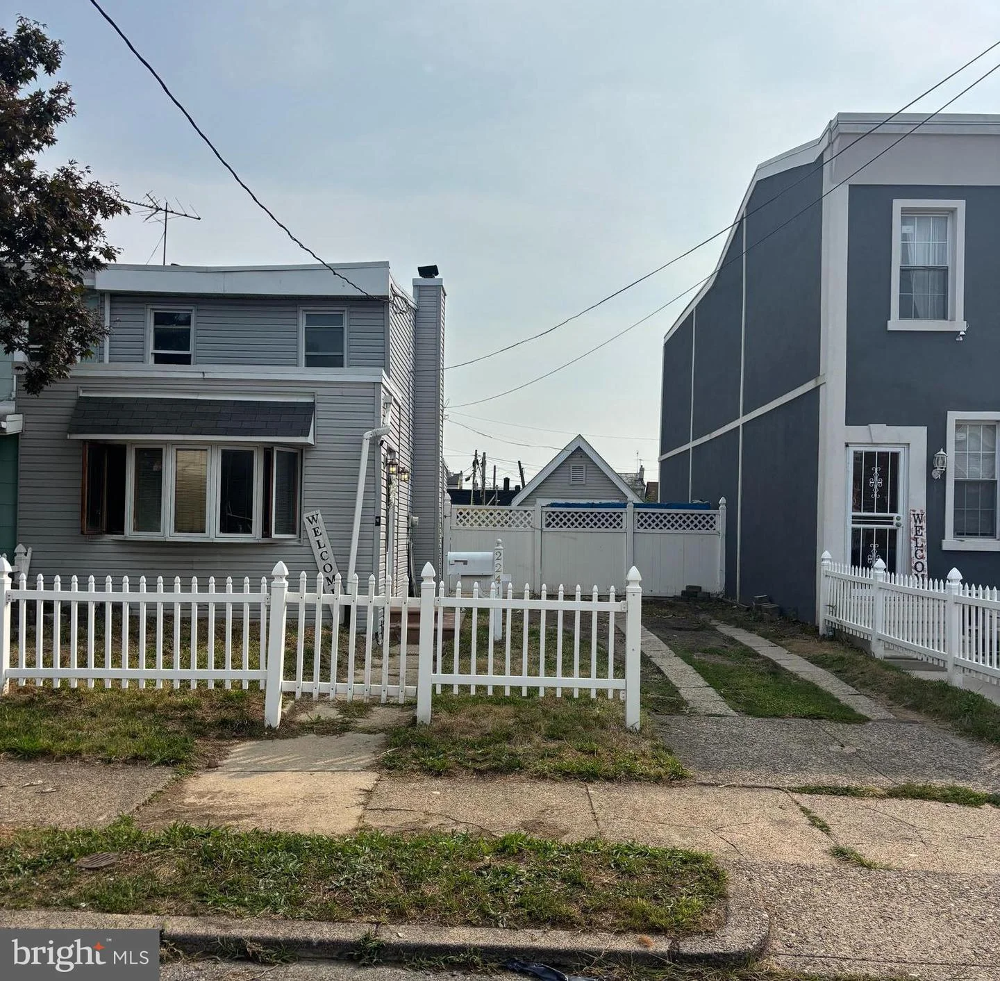 2241 Pratt Street