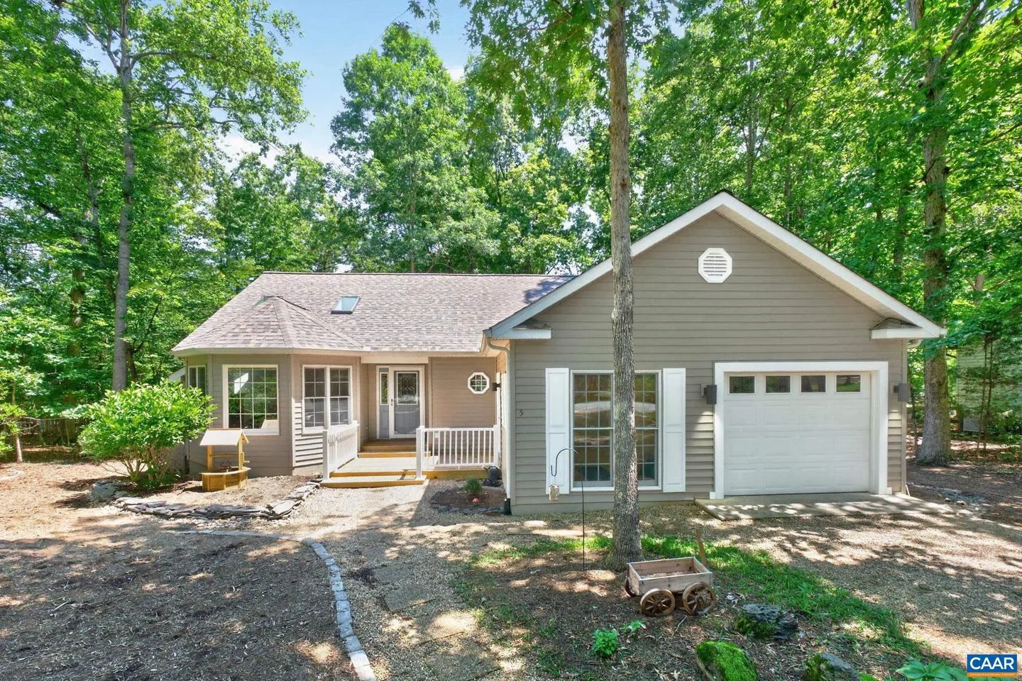 5 Briarwood Rd Rd