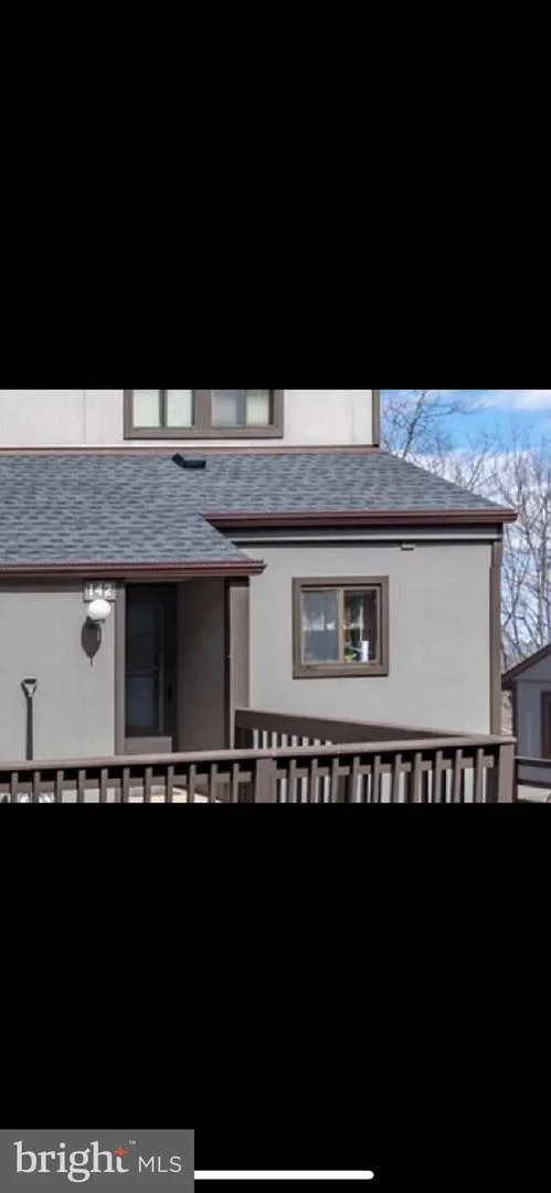 142 Cross Country Lane, Tannersville, PA, 18372
