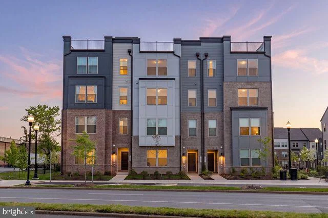 1147 Herndon Parkway Unit 110