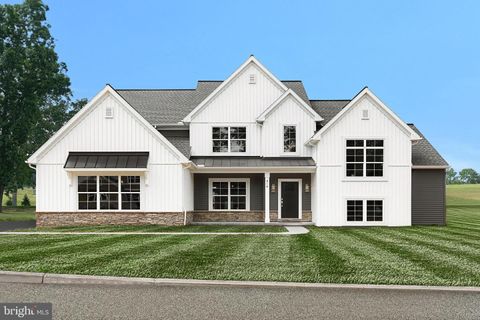 Single Family Residence in Denver PA 214 West Valley ROAD.jpg