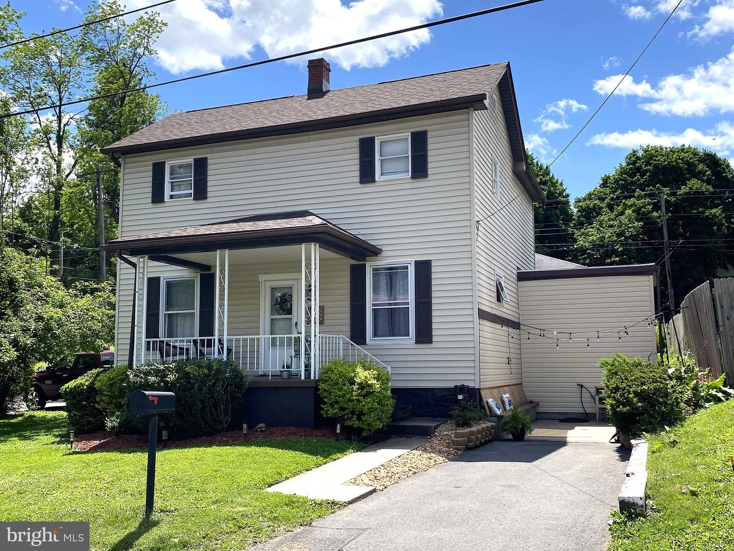 4 Centennial Street