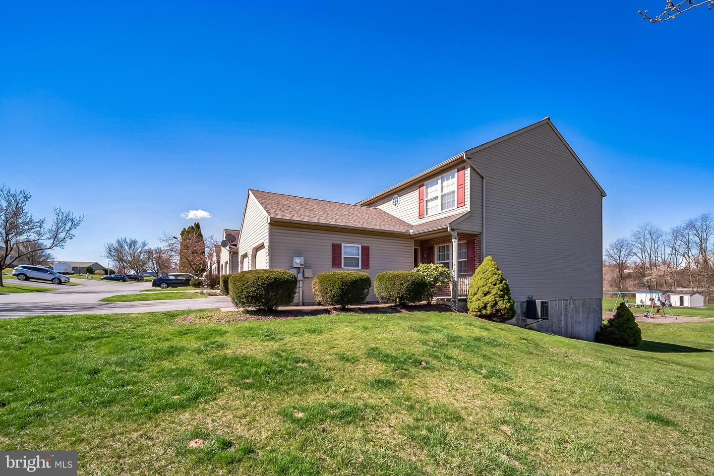 View Middletown, PA 17057 townhome