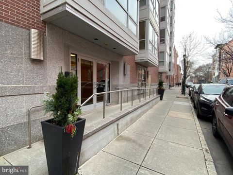 Condominium in Philadelphia PA 1034 Spruce STREET.jpg