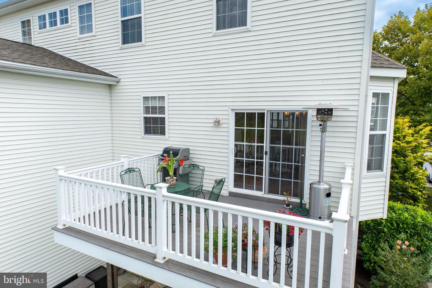 Photo 8 of 45 of 51 Narragansett Ln townhome