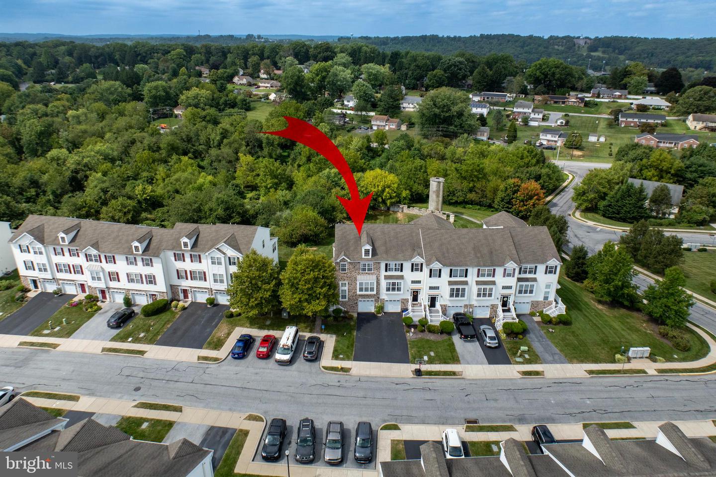 Photo 4 of 45 of 51 Narragansett Ln townhome