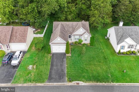 Single Family Residence in Magnolia DE 299 Fox Run Dr 3.jpg