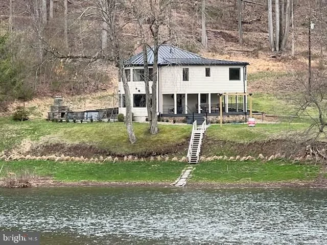 1570 West Side Road Rd
