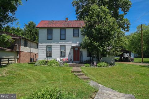 Single Family Residence in Fort Ashby WV 75 Old Mill ROAD.jpg