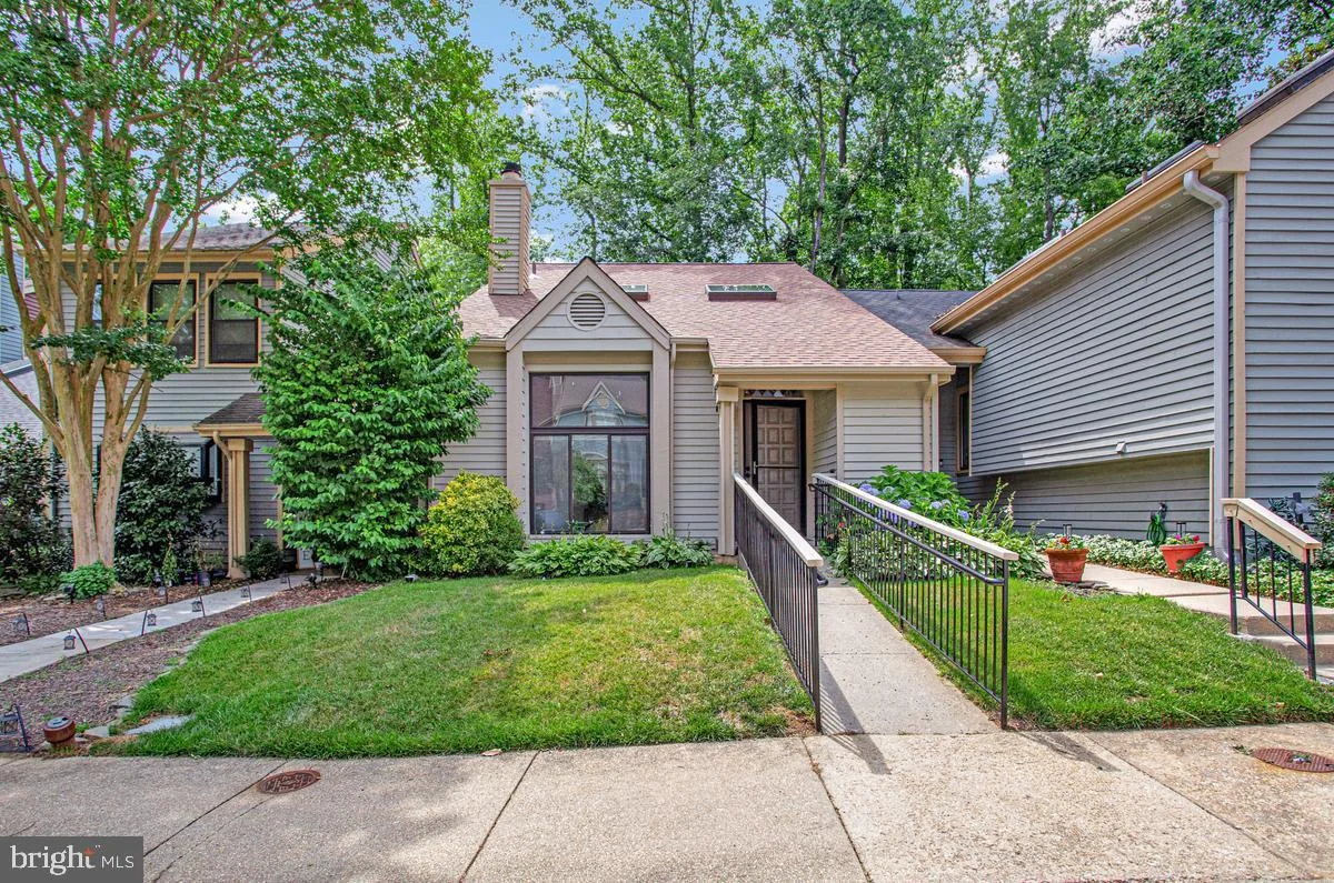 448 Cranes Roost Court