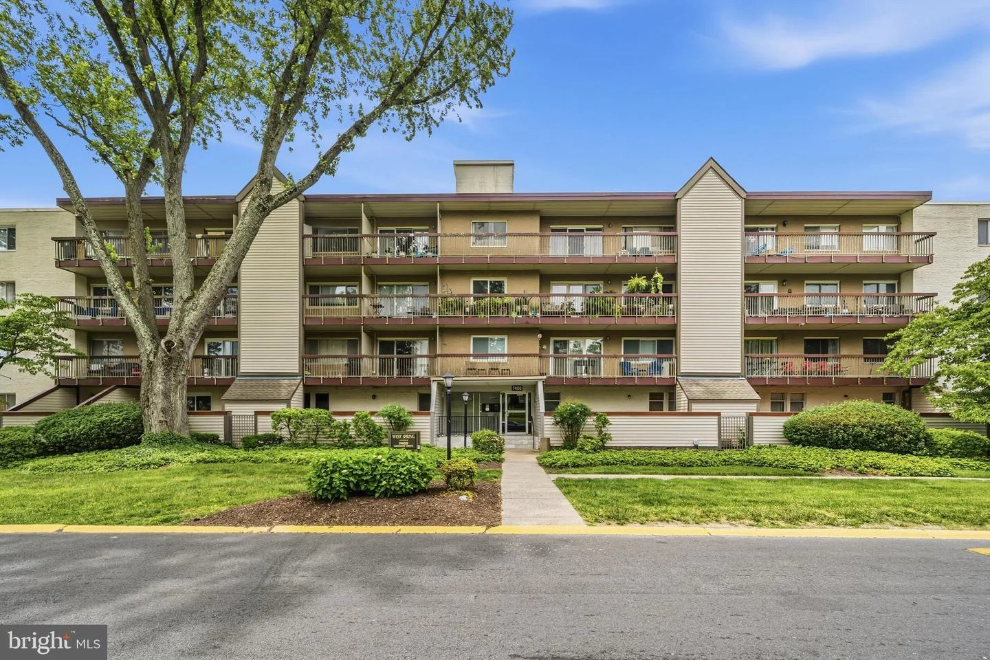 7400 Lakeview Drive Unit N404