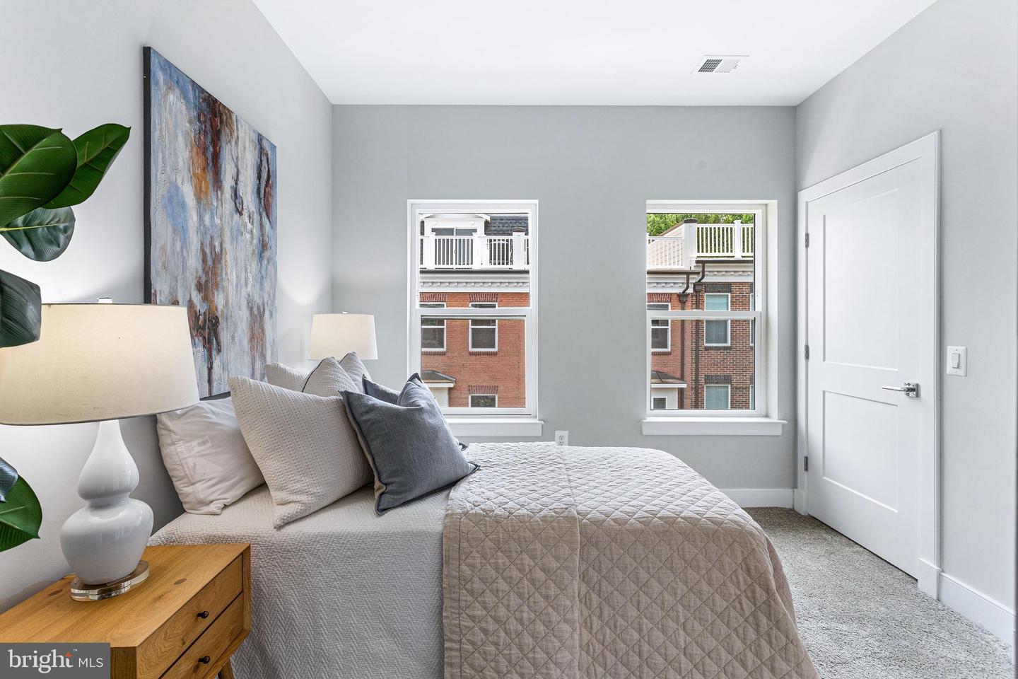 Photo 30 of 41 of 10306 Grosvenor townhome