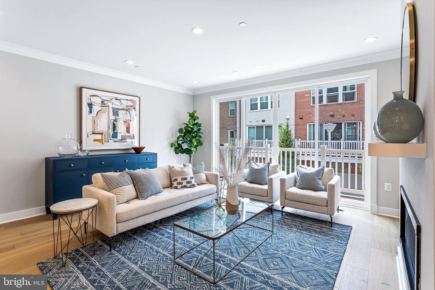 Photo 7 of 41 of 10306 Grosvenor townhome