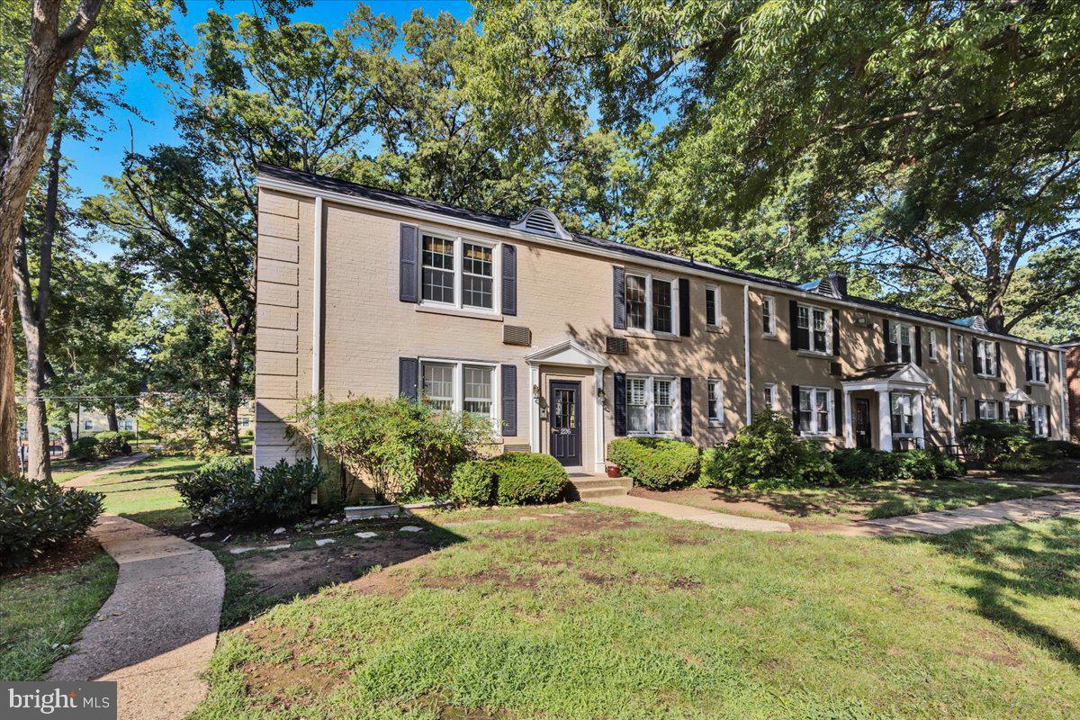 View Arlington, VA 22203 condo