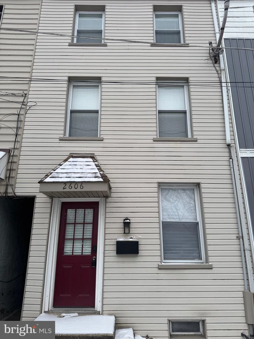 2606 Pratt Street