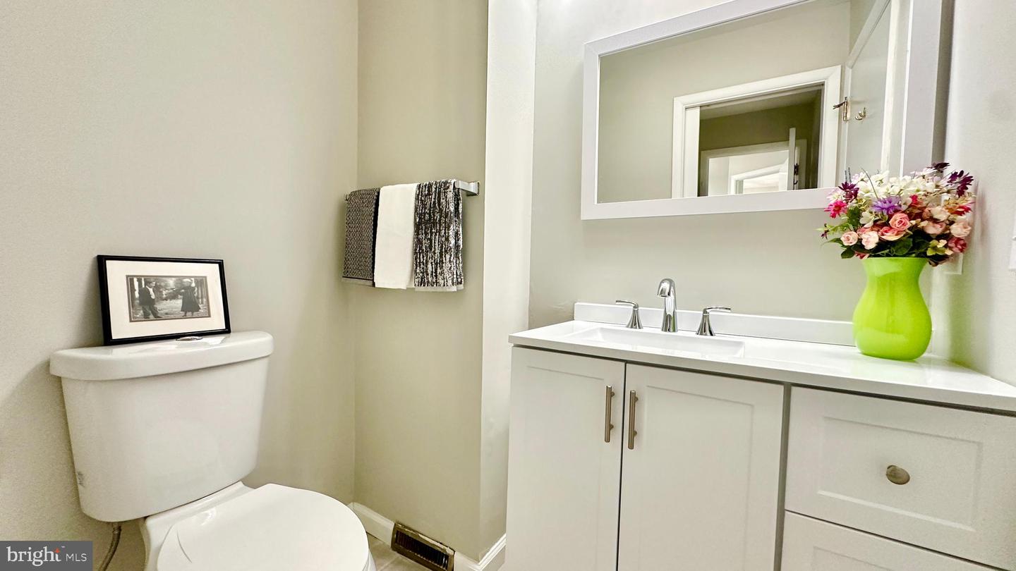 Photo 26 of 30 of 51 Lawrenceville Pennington #202 townhome