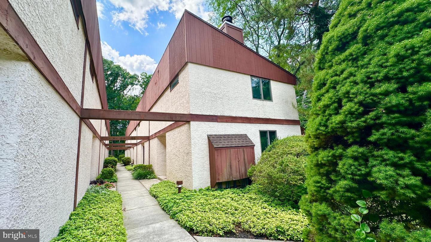 View Lawrenceville, NJ 08648 townhome