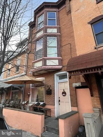 815 W Chew Street, Allentown, PA, 18104