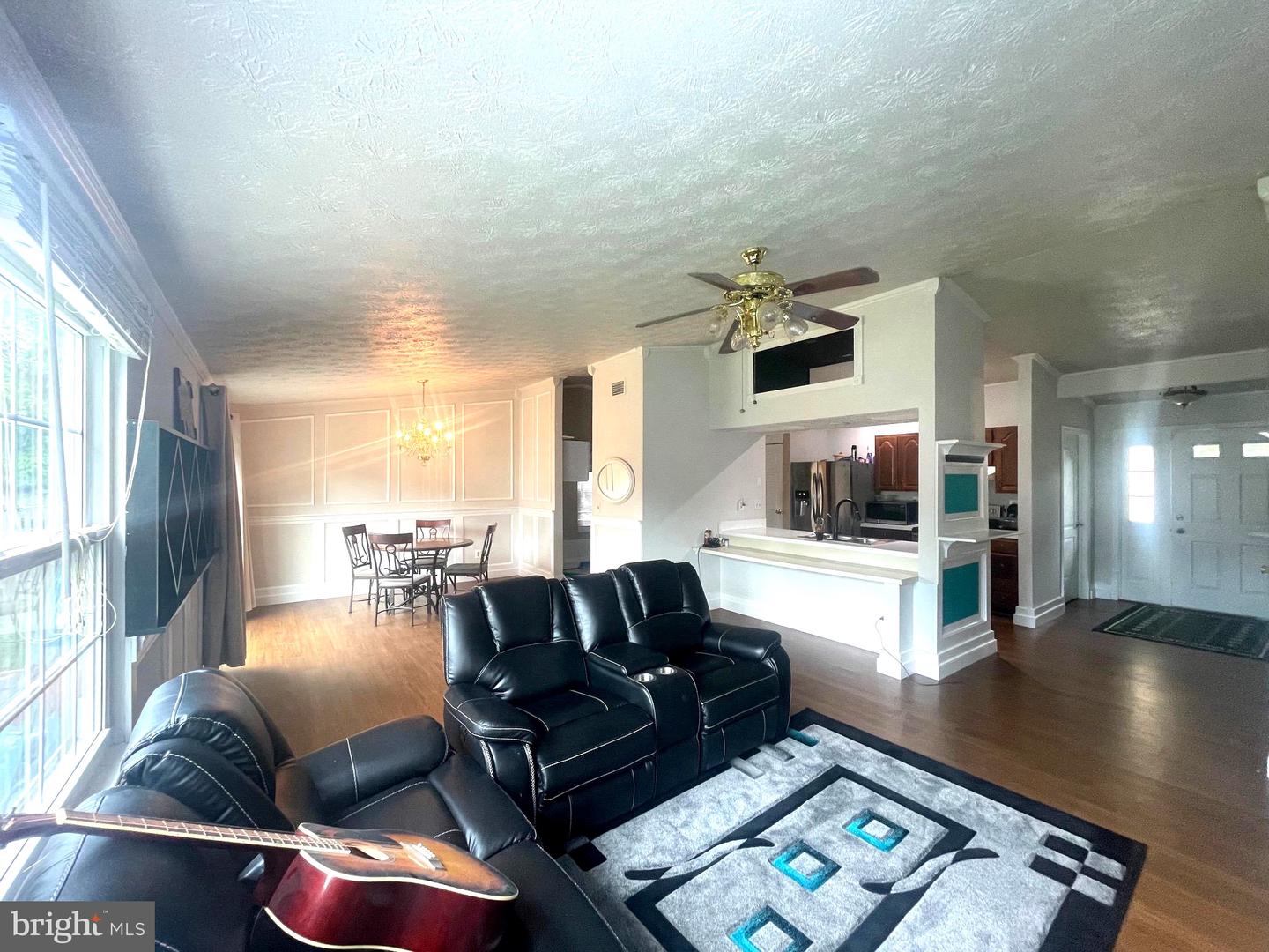Photo 19 of 21 of 10221 Foxborough Ct house